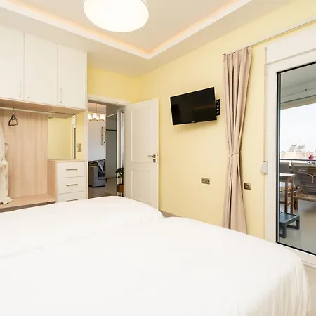 Secret View Apartment, With Private Jacuzzi Appartement *