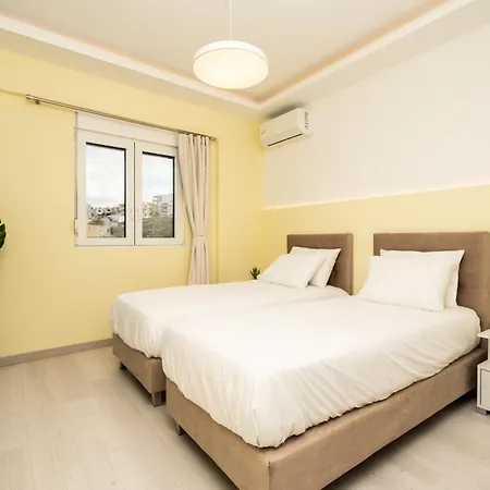 Secret View Apartment, With Private Jacuzzi Appartement